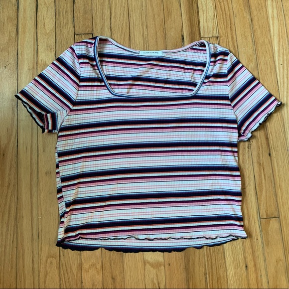 Stripped pink crop - Picture 1 of 3